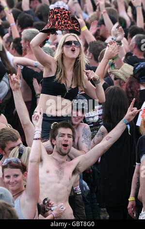 Scarica Festival 2009. Una visione generale della folla durante il Download Festival 2009 al Donnington Park, a Derby. Foto Stock