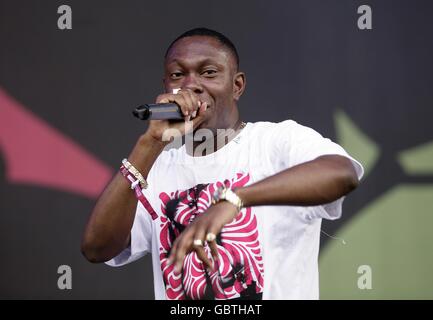 Glastonbury Festival 2009 - due giorni. Dizzee Rascal si esibisce durante il Glastonbury Festival 2009 presso la Worthy Farm di Pilton, Somerset. Foto Stock