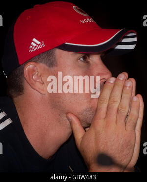 Kevin Pietersen in Inghilterra durante una conferenza stampa ai Sophia Gardens di Cardiff. Foto Stock