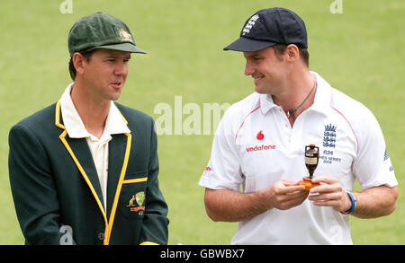 Cricket - le ceneri 2009 - npower prima prova - Inghilterra v Australia - Inghilterra reti - Sophia Gardens Foto Stock