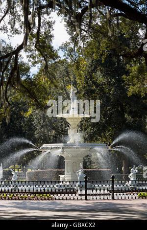 Fontana di Forsyth park, savana, GA, Stati Uniti d'America Foto Stock