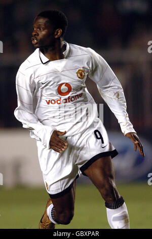 Calcio - UEFA Champions League - Gruppo D - Sparta Prague v Manchester United. Louis Saha, Manchester United Foto Stock