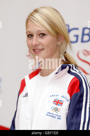 Laura Burke, il corridore della squadra giovanile della Gran Bretagna, si prepara a partecipare al prossimo Festival olimpico europeo dei giovani di Tampere in Finlandia. PREMERE ASSOCIAZIONE foto. Data immagine: Venerdì 17 luglio 2009. Il credito fotografico dovrebbe essere: Steve Parsons/PA Wire Foto Stock