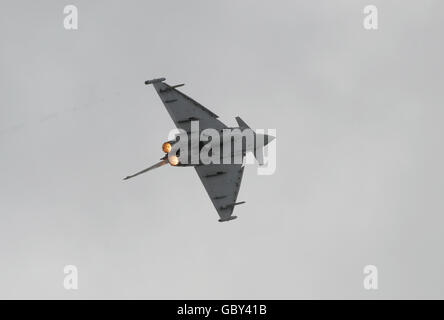 Eurofighter Typhoon F2 del n. 29(R) Squadron, RAF Coningsby al Royal International Air Tattoo alla RAF Fairford, Gloucestershire. Foto Stock