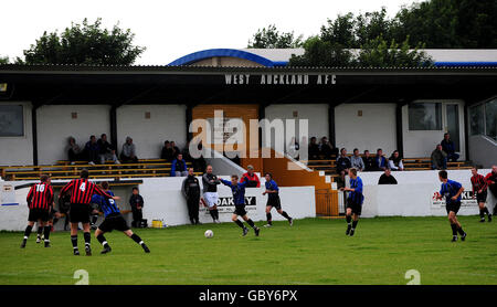 Calcio - West Auckland funzione FC - Darlington di massa su strada Foto Stock