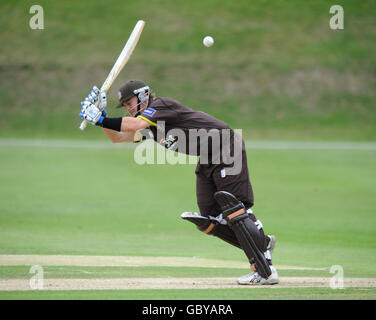 Cricket - NatWest Pro40 League 2009 - Divisione due - Surrey v Derbyshire - Whitgift School. Michael Brown di Surrey Foto Stock