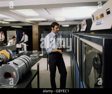 ufficio, computer, elaborazione elettronica dei dati presso IBM, Amburgo, Germania, 1969, diritti aggiuntivi-clearences-non disponibile Foto Stock