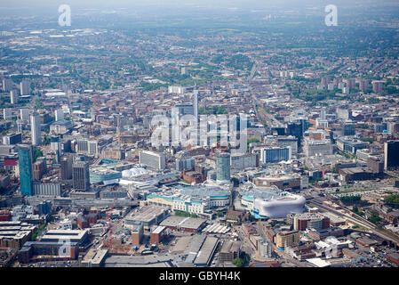 Birmingham City Centre dall'aria, Bull Ring center foreground, West Midlands, Regno Unito Foto Stock