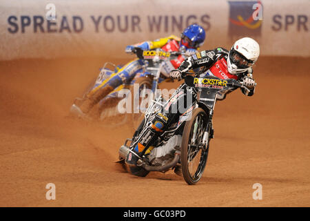 Tomasz Gollob (a sinistra) e Sebastian Ulamek (a destra) in azione Foto Stock