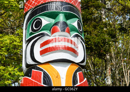 Wooden-Carved Totem Poles a Stanley Park, Vancouver, Canada Foto Stock