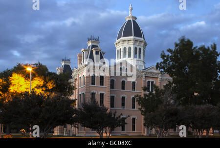 Presidio County Courthouse in Marfa, Texas occidentale, una città che è la casa del Chinati Foundation creato dall'artista Donald Foto Stock