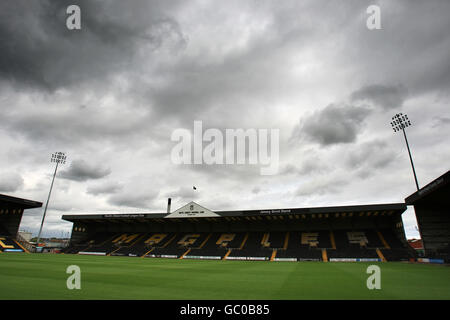 Calcio - Coca-Cola Football League Two - Notts County Press Conference - Sven Goran Eriksson Annuncio - Meadow Lane. Le nuvole si raccolgono sullo stand di Jimmy Sirrel a Meadow Lane Foto Stock