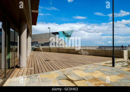 C4DI (Centro per l'innovazione digitale) & la profonda acquario. Scafo, Inghilterra Foto Stock