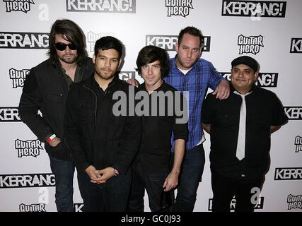 (L-R) Adam Lazzara, Matthew Fazzi, Matt Rubano, Mark o'Connell ed Eddie Reyes di tornare domenica arrivando al Kerrang! Premi, presso la Birreria di Londra. Foto Stock