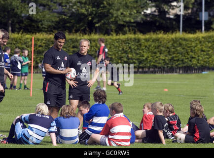 Edinburgh Rugby's Sean Crombie (a sinistra) durante un evento Foto Stock