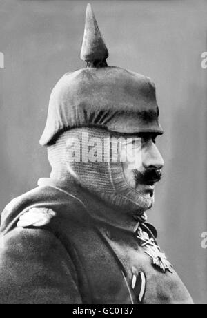 Il Kaiser Guglielmo II Ritratto di Kaiser Wilhelm II (1859-1941), l'imperatore di Germania e re di Prussia, indossando il campo uniforme. Foto da Bain News Service, c.1910-1915. Foto Stock