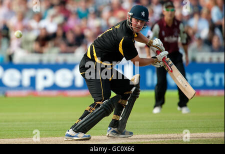 Kent's Rob Key pipistrelli durante la partita della Twenty20 Cup a Edgbaston, Birmingham. Foto Stock