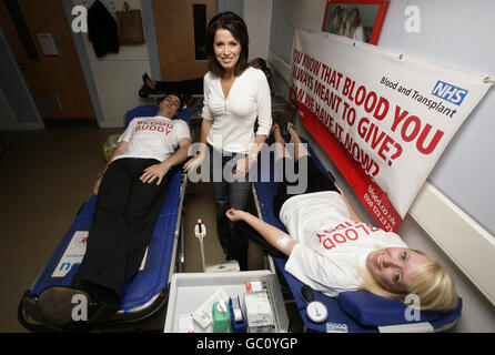 Natasha Kaplinsky lancia NHS campagna di sangue Foto Stock