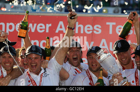 Cricket - le ceneri 2009 - npower quinta prova - Giorno 4 - Inghilterra v Australia - Il Brit Oval Foto Stock