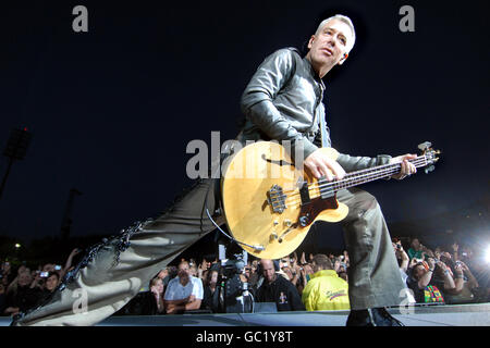 U2 in concerto a Don Valley - Sheffield Foto Stock