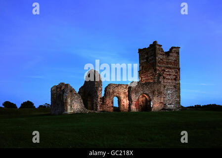 Knowlton Chiesa, boschi, Dorset, England, Regno Unito Foto Stock