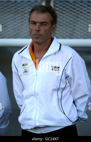 Calcio - International friendly - Benin v Gabon - Stade des Vertus. Michel Dussuyer, allenatore Benin Foto Stock