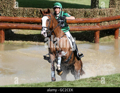 Equitazione - il Land Rover Burghley Horse Trials - Giorno 3 - Burghley House Foto Stock