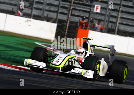 Il pilota della Brawn GP Rubens Barrichello durante la terza prova sul circuito di Monza, Italia. Foto Stock