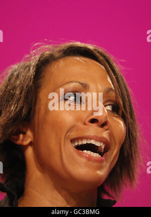 Dame Kelly Holmes parla alla Conferenza del Partito laburista al Brighton Centre, Brighton, East Sussex. Foto Stock