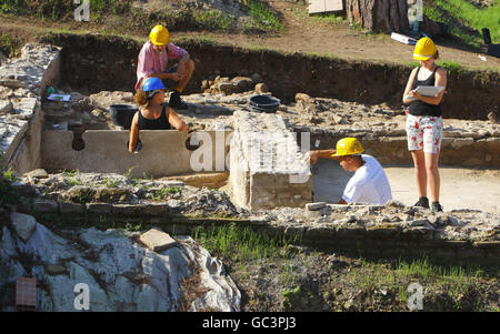 British archeologi scova anfiteatro romano Foto Stock