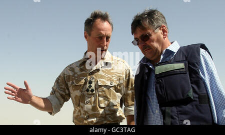 Ministri visita in Afghanistan Foto Stock