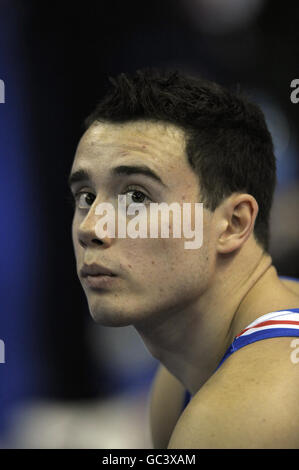 Ginnastica - Campionato del mondo di Ginnastica artistica 2009 - O2 Arena. Kristian Thomas della Gran Bretagna durante i campionati mondiali di ginnastica alla O2 Arena di Londra. Foto Stock