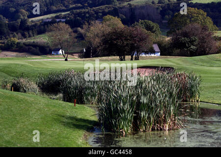 Vista generale del 5° foro e del 2010 Celtic Manor Ryder Cup campo vicino a Newport. Foto Stock