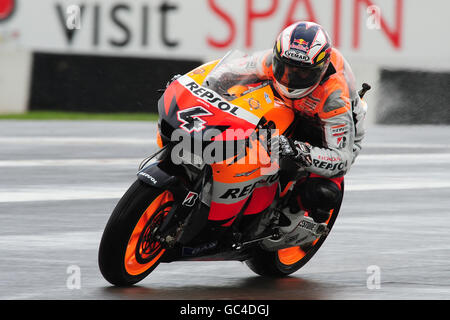 Motociclismo - Moto GP - Round Ten - Practice - Donington Park. Andrea Dovizioso di Repsol Honda durante la giornata di prove del Gran Premio di Gran Bretagna a Donington Park, Castle Donington. Foto Stock