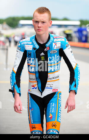 Motociclismo - Moto GP - Round Ten - Practice - Donington Park. Bradley Smith di Aprilia (125cc) durante la giornata di prove del Gran Premio di Gran Bretagna a Donington Park, Castle Donington. Foto Stock