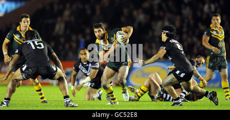 Cameron Smith australiano in azione durante la partita delle quattro nazioni di Gillette a Twickenham Stoop, Londra. Foto Stock