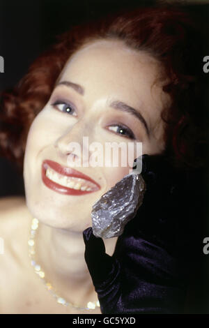 Gioielli, pietre preziose, diamanti, diamanti, 'Sefadu', non lucidati, 620 Carat, Lazare Kaplan Collection, presentazione del modello australiano Cleo, Hotel Rafael, Monaco di Baviera, 18.7.1992, diritti aggiuntivi-clearences-non disponibili Foto Stock