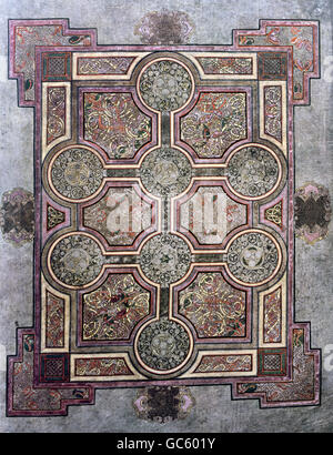 Letteratura, libri, Libro di Kells, iniziale, illuminazione, Irlanda, circa 800, Saint Trinity College di Dublino, Foto Stock