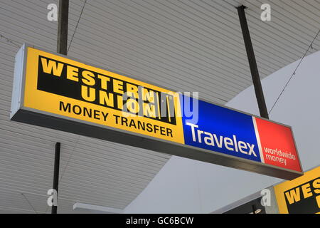 Western Union Travelex Cambio valuta Negozio Foto Stock