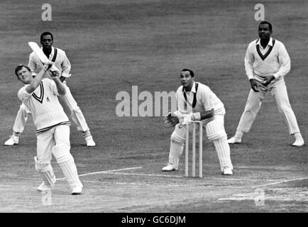 Cricket - Marylebone Cricket Club - Presidente XI v West degli Indiani - West Indies nelle isole britanniche 1966 - Giorno 3 - Signore cri... Foto Stock