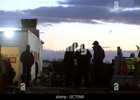 Speedway - il campionato 2009 Elite League Riders - Swindon v Wolverhampton - Abbey Stadium. Atmosfera pre-gara Foto Stock