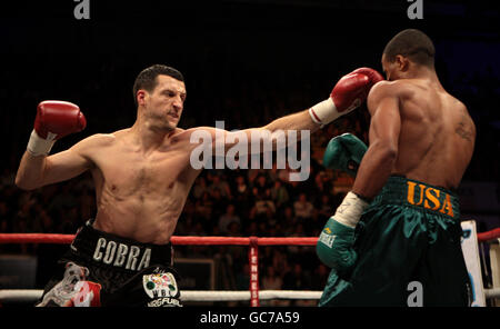 Boxing - Super Six World Boxing Classic - WBC Mondo Super-Middleweight titolo di lotta - Carl Froch v Andre Dirrell - Trento FM Ar... Foto Stock