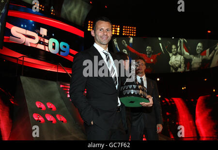 Vincitore della personalità sportiva dell'anno 2009, Ryan Giggs durante i premi BBC Sports Personality of the Year alla Sheffield Arena di Sheffield . Foto Stock