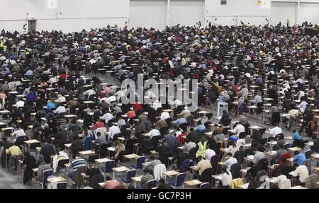 4000 sit ACCA esami presso il centro ExCeL Foto Stock