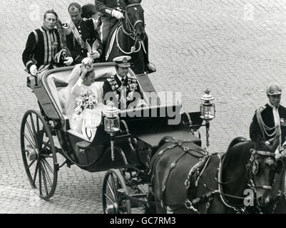 ROYAL WEDDING tra il Re Carlo XVI Gustavo e Silvia Sommerlath 19 giugno Foto Stock