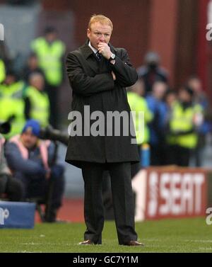 Calcio - Barclays Premier League - Stoke City v Birmingham City - Britannia Stadium. Alex McLeish, responsabile della città di Birmingham Foto Stock