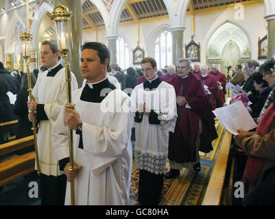 Il Cardinale Cahal Daly morte Foto Stock