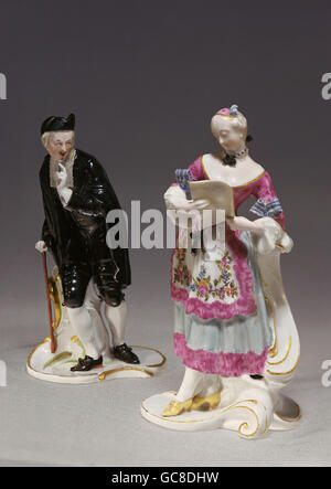 Belle arti, porcellana, figure, Anselmo e Corinne, Franz Anton Bustelli, Nymphenburg manifattura di porcellana, circa 1760, Museo Nazionale Bavarese, Monaco di Baviera, Commedia dell'arte, dell'Arte, figura, Italiano, teatro, commedia, rococò, moda, abbigliamento, persone Foto Stock