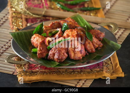 Pollo 65. Piccante pollo fritto India cibo Foto Stock