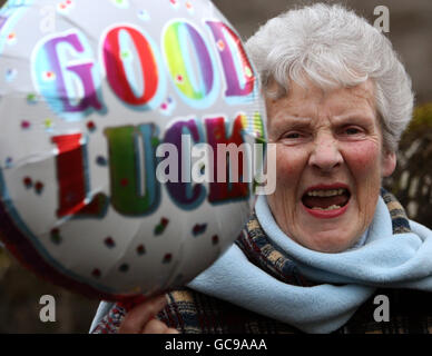 Tennis - Australian Open 2010. la gran di Andy Murray, Shirley Erskine, dimostra il suo sostegno al nipote che ha raggiunto la finale del tennis Australian Open. Foto Stock